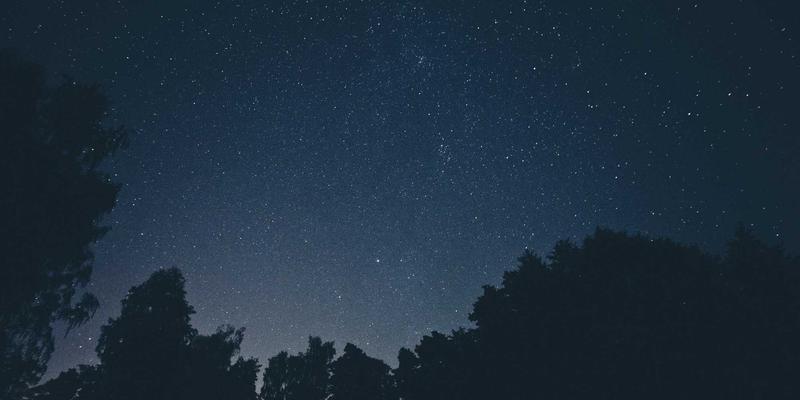 通信工程中的网络基石：设计、服务与安装的协同之道