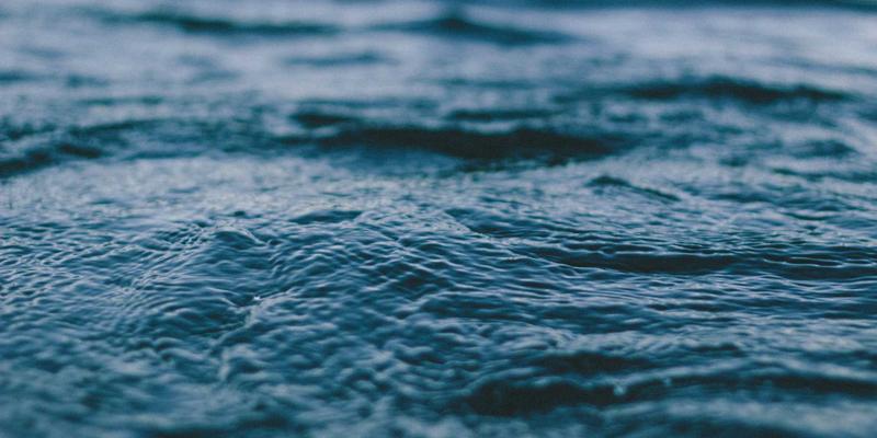 量子密钥分发与下一代网络服务：构建MTTXEW时代绝对安全的通信基石